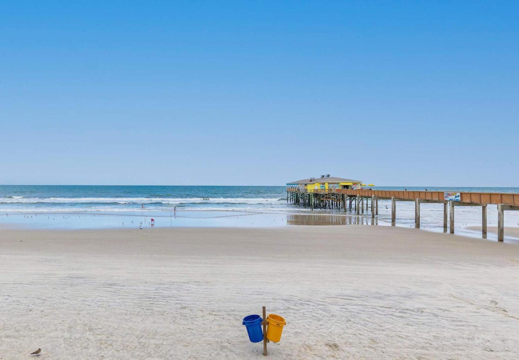 Ocean Front Condo With Amazing Views! Sunglow Resort 402 By Brightwild Daytona Beach Shores Exterior photo